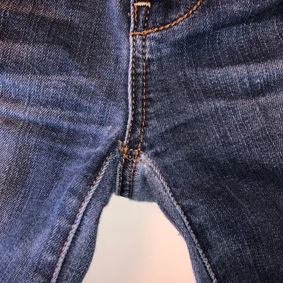 AMERICAN EAGLE DARK WASH HIGH WAISTED JEANS - Picture 4 of 4
